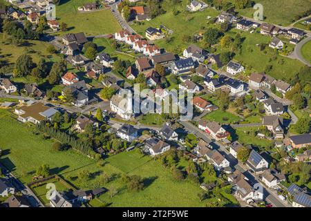 Luftbild, Ortsansicht mit kath. St. Nikolaus-Kirche, Beckum, Balve, Sauerland, Nordrhein-Westfalen, Deutschland ACHTUNGxMINDESTHONORARx60xEURO *** Aerial view, town view with catholic St Nikolaus church, Beckum, Balve, Sauerland, North Rhine Westphalia, Germany ATTENTIONxMINESTHONORARx60xEURO Stock Photo