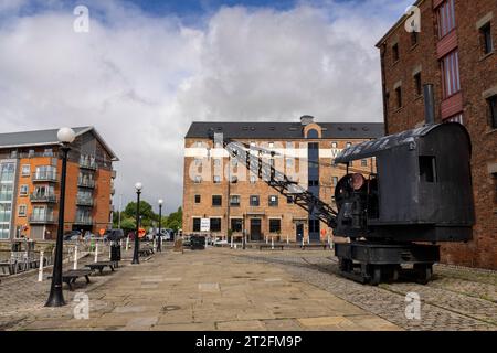 Harbour crane, on the docks, Gloucester, Gloucestershire, England, United Kingdom Stock Photo