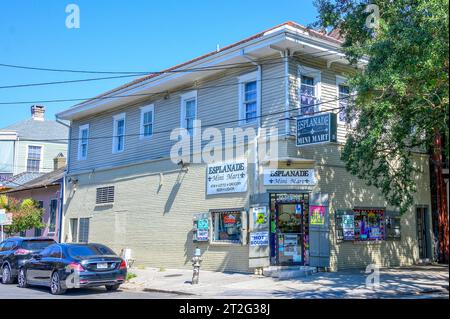 NEW ORLEANS, LA, USA - SEPTEMBER 17, 2023: Full view of the Esplanade Mini Mart on Esplanade Avenue in the Marigny Neighborhood Stock Photo