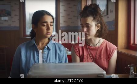 DRIVE-AWAY DOLLS, from left: Margaret Qualley, Geraldine Viswanathan