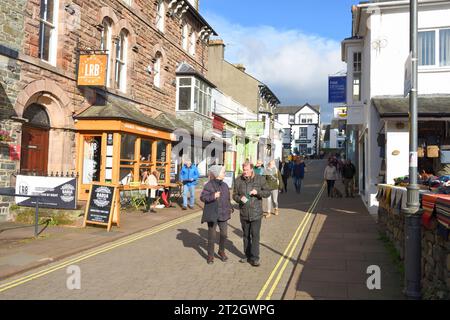 Street scene in Keswick Cumbria on a busy Sunday afternoon. Stock Photo