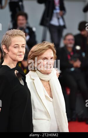 LILIANA CAVANI CON CHARLOTTE RAMPLING SUL RED SUL RED CARPET DEL FESTIVAL DEL CINEMA DI VENEZIA 80 Stock Photo