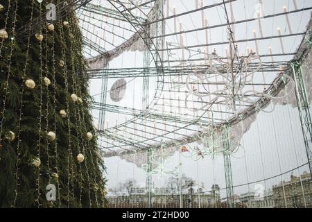 Details of beautifully decorated Christmas tree on the Cathedral Square of Vilnius, Lithuania Stock Photo