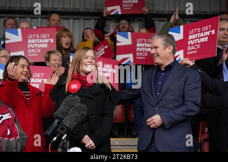 Newly elected Labour MP Sarah Edwards with party leader Sir Keir Starmer at Tamworth Football Club, after winning the Tamworth by-election. Picture date: Friday October 20, 2023. Stock Photo