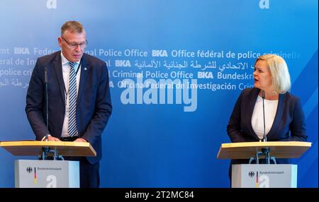 Wiesbaden, Germany. 20th Oct, 2023. Nancy Faeser (SPD, r), Federal Minister of the Interior, and Jürgen Peter, Vice President at the Federal Criminal Police Office, speak at the Federal Criminal Police Office about the current security situation. Federal Minister of the Interior Faeser and BKA Vice President Peter have spoken about the current security situation and the measures taken by the security authorities in Germany as a result of the Hamas terrorist attacks on Israel. Credit: Andreas Arnold/dpa/Alamy Live News Stock Photo