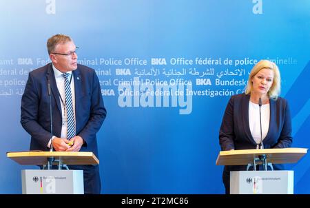 Wiesbaden, Germany. 20th Oct, 2023. Nancy Faeser (SPD, r), Federal Minister of the Interior, and Jürgen Peter, Vice President at the Federal Criminal Police Office, speak at the Federal Criminal Police Office about the current security situation. Federal Minister of the Interior Faeser and BKA Vice President Peter have spoken about the current security situation and the measures taken by the security authorities in Germany as a result of the Hamas terrorist attacks on Israel. Credit: Andreas Arnold/dpa/Alamy Live News Stock Photo