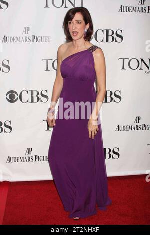 **FILE PHOTO** Haydn Gwynne Has Passed Away. Haydn Gwynne attends the 63rd Annual Tony Awards at Radio City Music Hall in New York City on June 7, 2009. Photo Copyright: xx Credit: Imago/Alamy Live News Stock Photo
