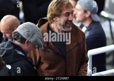 October 20, 2023, Paris, Seine-Saint-Denis, France: Spanish actor JAVIER BARDEM spotted attending the semifinal between Argentina and New Zealand of the Rugby World Cup 2023 (Credit Image: © Mickael Chavet/ZUMA Press Wire) EDITORIAL USAGE ONLY! Not for Commercial USAGE! Stock Photo