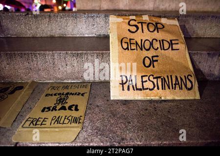 Anti-war placards are seen lying on stairs during the pro-Palestinian rally in Warsaw. Hundreds of people - among them Palestinians - gathered in pouring rain in Warsaw's center to protest under the slogan 'Stop ethnic cleansing in Gaza'. The pro-Palestinian demonstrators demand end of bombing civilian targets in Gaza by Israel, open the humanitarian corridors and provide food, water and medicine to the inhabitants of the Gaza Strip. Protesters chanted slogans like 'Free Palestine' or 'Israel is a terrorist state'. (Photo by Attila Husejnow/SOPA Images/Sipa USA) Stock Photo