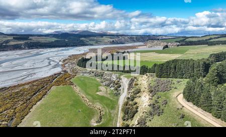 Farming countryside below Mount Hutt and overlooking the Rakaia river and gorge Stock Photo