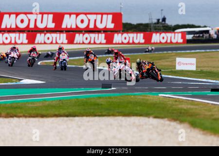 Ventnor, Australia. 21st Oct 2023. 21st October 2023; Phillip Island Grand Prix Circuit, Ventnor, Victoria, Australia; 2023 MotoGP Guru by Gryfyn Australian Motorcycle Grand Prix, Race Day; Start of the race at the Australian MotoGP lead by Jorge Martin Credit: Action Plus Sports Images/Alamy Live News Stock Photo