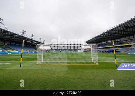 A general view of the Kassam Stadium, Home of Oxford Unitedduring the Sky Bet League 1 match Oxford United vs Blackpool at Kassam Stadium, Oxford, United Kingdom, 21st October 2023  (Photo by Craig Thomas/News Images) Stock Photo