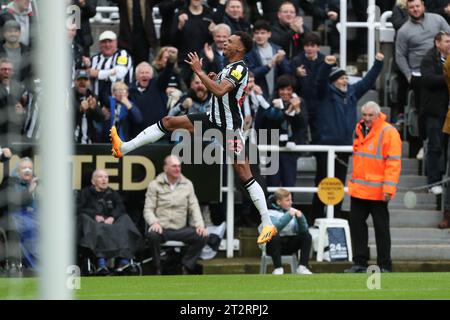 Newcastle on Saturday 21st October 2023. Newcastle, UK. 21st Oct 2023. Newcastle United's Jacob Murphy celebrates after scoring their first goal during the Premier League match between Newcastle United and Crystal Palace at St. James's Park, Newcastle on Saturday 21st October 2023. (Photo: Mark Fletcher | MI News) Credit: MI News & Sport /Alamy Live News Stock Photo