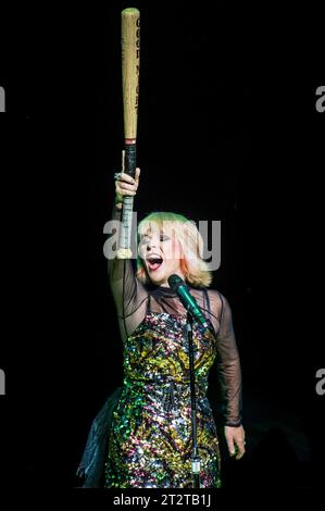 Toyah Willcox on vocals Stock Photo - Alamy