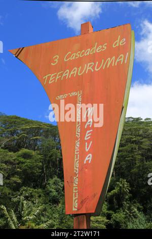 The site of the 3 Cascades of Te Fa’aurumai on the east coast of the island of Tahiti. The three waterfalls in the Faarumai Valley come from three dif Stock Photo