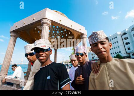 Toliq mushuk soati tugadi