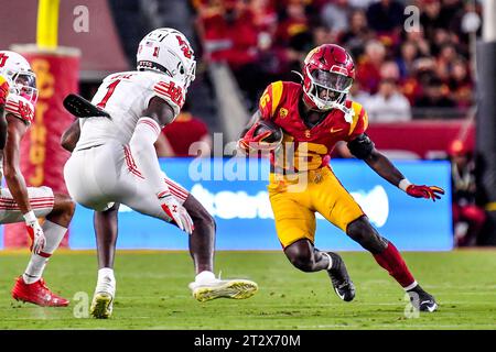 Los Angeles, CA. 21st Oct, 2023. USC Trojans wide receiver Tahj Washington (16) in action in the second quarter during the NCAA Football game between the USC Trojans and the Utah Utes at the Coliseum in Los Angeles, California.Mandatory Photo Credit: Louis Lopez/Cal Sport Media/Alamy Live News Stock Photo