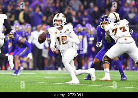 Seattle, WA, USA. 21st Oct, 2023. Arizona State Sun Devils quarterback Trenton Bourguet (16) pitches a ball to a running back early in the NCAA football game between the Arizona State Sun Devils and Washington Huskies at Husky Stadium in Seattle, WA. Steve Faber/CSM/Alamy Live News Stock Photo