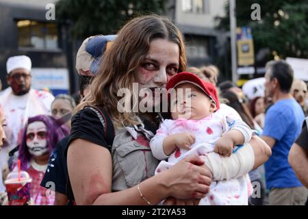 Non Exclusive: October 21, 2023, Mexico City, Mexico: Participants disguised as Zombies take part during the Annual Zombie Walk  at Mexico City's down Stock Photo