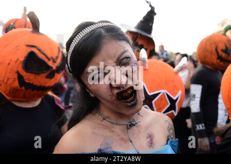 Non Exclusive: October 21, 2023, Mexico City, Mexico: Participants disguised as Zombies take part during the Annual Zombie Walk  at Mexico City's down Stock Photo