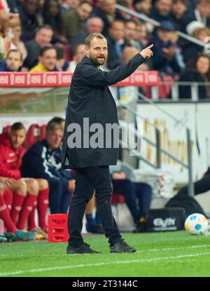 Bo Svensson, MZ Trainer   in the match 1. FSV MAINZ 05 -  FC BAYERN MUENCHEN  1-3  on Oct 21, 2023 in Mainz, Germany. Season 2023/2024, 1.Bundesliga, FCB, München, matchday 8, 8.Spieltag © Peter Schatz / Alamy Live News    - DFL REGULATIONS PROHIBIT ANY USE OF PHOTOGRAPHS as IMAGE SEQUENCES and/or QUASI-VIDEO - Stock Photo