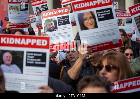 London, England, UK. 22nd Oct, 2023. Relatives of Israeli citizens kidnapped by Hamas and members of the jewish community in London staged a rally in Trafalgar Square calling for the release of hostages. (Credit Image: © Tayfun Salci/ZUMA Press Wire) EDITORIAL USAGE ONLY! Not for Commercial USAGE! Stock Photo