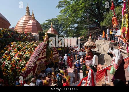 Guwahati, Assam, India. 22nd Oct, 2023. Devotees throng during Navratri Festival at Kamakhya temple. (Credit Image: © David Talukdar/ZUMA Press Wire) EDITORIAL USAGE ONLY! Not for Commercial USAGE! Stock Photo