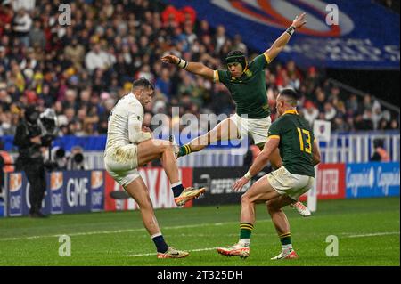 Saint Denis, France. 21st Oct, 2023. Julien Mattia/Le Pictorium - England - South Africa - Rugby World Cup - 21/10/2023 - France/Seine-Saint-Denis/Saint-Denis - Ball recovery by Jonny May during the Rugby World Cup semi-final between England and South Africa at the Stade de France on October 21, 2023. Credit: LE PICTORIUM/Alamy Live News Stock Photo