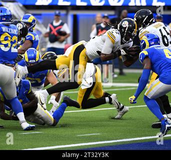 Inglewood, United States. 22nd Oct, 2023. Pittsburgh Steelers running back Najee Harris (22) dives into the end zone for a three yard touchdown against the Los Angeles Rams at SoFi Stadium in Inglewood, California Sunday, October 22, 2023.Photo by Jon SooHoo/UPI Credit: UPI/Alamy Live News Stock Photo