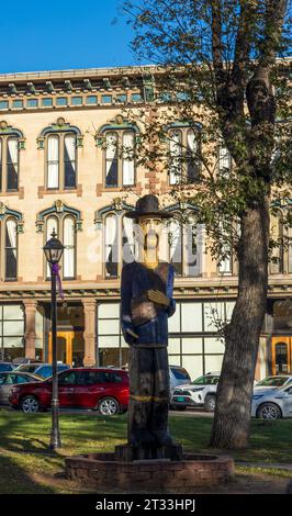 Las Vegas, New Mexico - October 14, 2023: Plaza Park with beautiful sculptures in Las Vegas, New Mexico Stock Photo