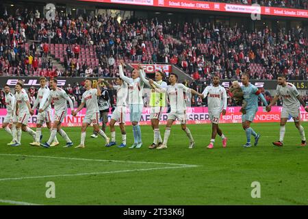Cologne, Germany. 22nd Oct, 2023. Players of FC Cologne greet the spectators after winning the first division of Bundesliga 8th round match between FC Cologne and Borussia Moenchengladbach, in Cologne, Germany, Oct. 22, 2023. Credit: Ulrich Hufnagel/Xinhua/Alamy Live News Stock Photo