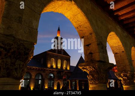 View of the Grand Mosque (Ulu Cami), the central of Diyarbakir, Stock Photo