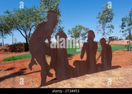 Metal sculptures depicting Aboriginal helpers in the 1906 Alfred Canning expedition to map the Canning Stock Route, Wiluna, Western Australia, Austral Stock Photo