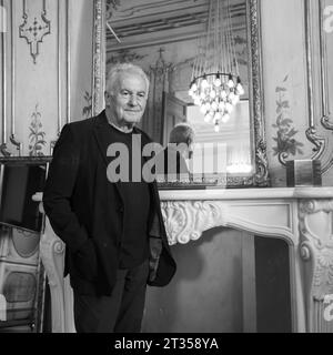 Madrid, Spain. 23rd Oct, 2023. Singer Victor Manuel poses during the portrait session at the Palacio de Atocha, on October 23, 2023 in Madrid, Spain. (Photo by Oscar Gonzalez/Sipa USA) Credit: Sipa USA/Alamy Live News Stock Photo