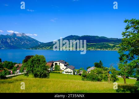 Austria, Upper Austria, Steinbach am Attersee, Village on shore of Attersee lake in summer Stock Photo