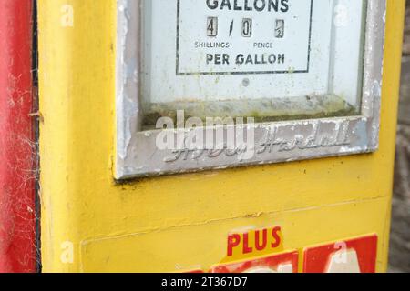 Wexford, Ireland 15 October 2023: Derelict vintage Avery-Hardoll petrol gas pump Stock Photo