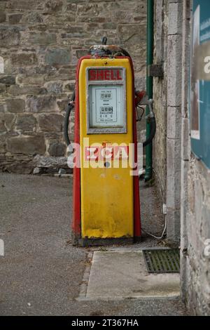 Wexford, Ireland 15 October 2023: Derelict vintage Avery-Hardoll petrol gas pump Stock Photo