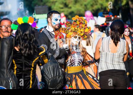 Mexico City, Mexico - October 22, 2023. Preparations for Catrina parade - desfile de Catrinas in festival of Dia de los muertos, Day of the dead Stock Photo