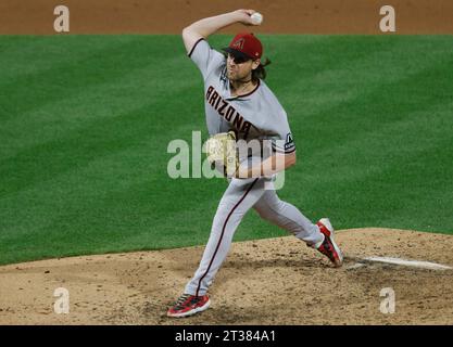 Philadelphia, United States. 23rd Oct, 2023. Arizona Diamondbacks relief pitcher Kevin Ginkel throws in the eighth inning against the Philadelphia Phillies in game six of the NLCS at Citizens Bank Park in Philadelphia on Monday, October 23, 2023. Photo by Laurence Kesterson/UPI Credit: UPI/Alamy Live News Stock Photo