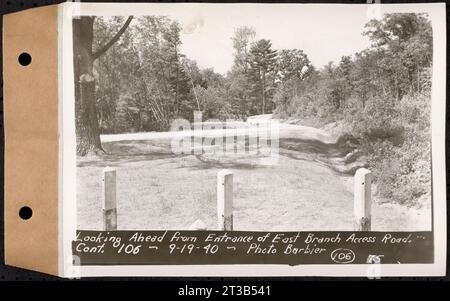 Contract No. 106, Improvement of Access Roads, Middle and East Branch Regulating Dams, and Quabbin Reservoir Area, Hardwick, Petersham, New Salem, Belchertown, looking ahead from entrance of East Branch access road, Belchertown, Mass., Sep. 19, 1940 Stock Photo