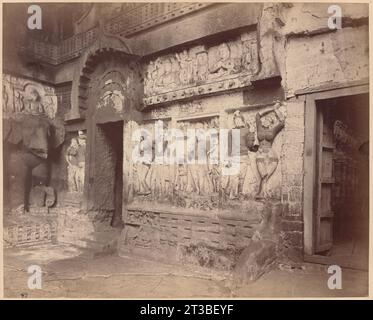 Entrance to Chaitya Hall, Karli Caves, Karli, India Stock Photo