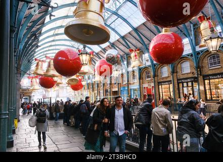 Covent Garden, London, UK. 24th Oct 2023. Covent Garden Christmas decorations have been installed. Credit: Matthew Chattle/Alamy Live News Stock Photo