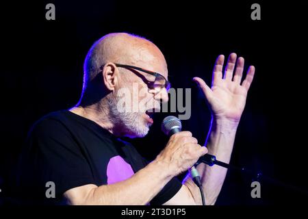 Berlin, Germany. 24th Oct, 2023. Brian Eno performs with the Baltic Sea Philharmonic Orchestra under conductor Kristjan Järvi at the Berlin Philharmonie. Credit: Christoph Soeder/dpa/Alamy Live News Stock Photo