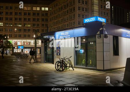 Berlin, Germany. 25th Oct, 2023. View of the police station at Alexanderplatz. Credit: Joerg Carstensen/dpa/Alamy Live News Stock Photo