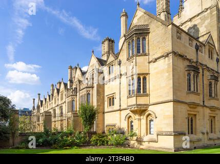 Oxford University college Magdalen College on the High Street in Oxford Oxfordshire England UK GB Europe Stock Photo