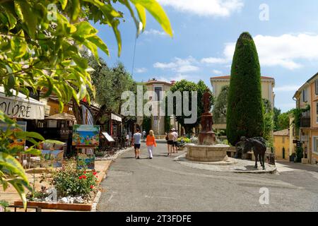 France, Alpes Maritimes, Mougins, Place du Commandant Lamy square Stock Photo