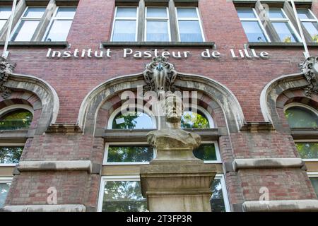 France, Nord, Lille, Pasteur Institute of Lille, bust of Louis Pasteur Stock Photo