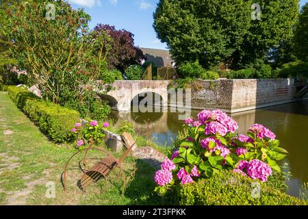 France, Nord, Esquelbecq, favorite village of the French 2023, gardens of castle of Esquelbecq Stock Photo