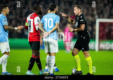 Rotterdam, The Netherlands. 25th Oct, 2023. Rotterdam - Referee Tobias Stieler during the 3rd leg of the UEFA Champions League group stage between Feyenoord v SS Lazio at Stadion Feijenoord De Kuip on 25 October 2023 in Rotterdam, The Netherlands. Credit: box to box pictures/Alamy Live News Stock Photo