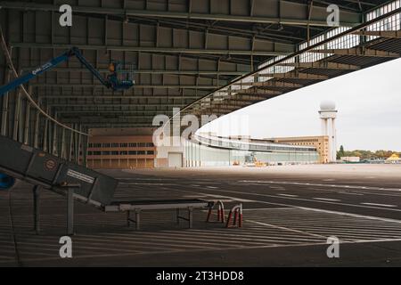 an empty apron and curved roof at the now disused Tempelhof Airport terminal, Berlin, Germany Stock Photo